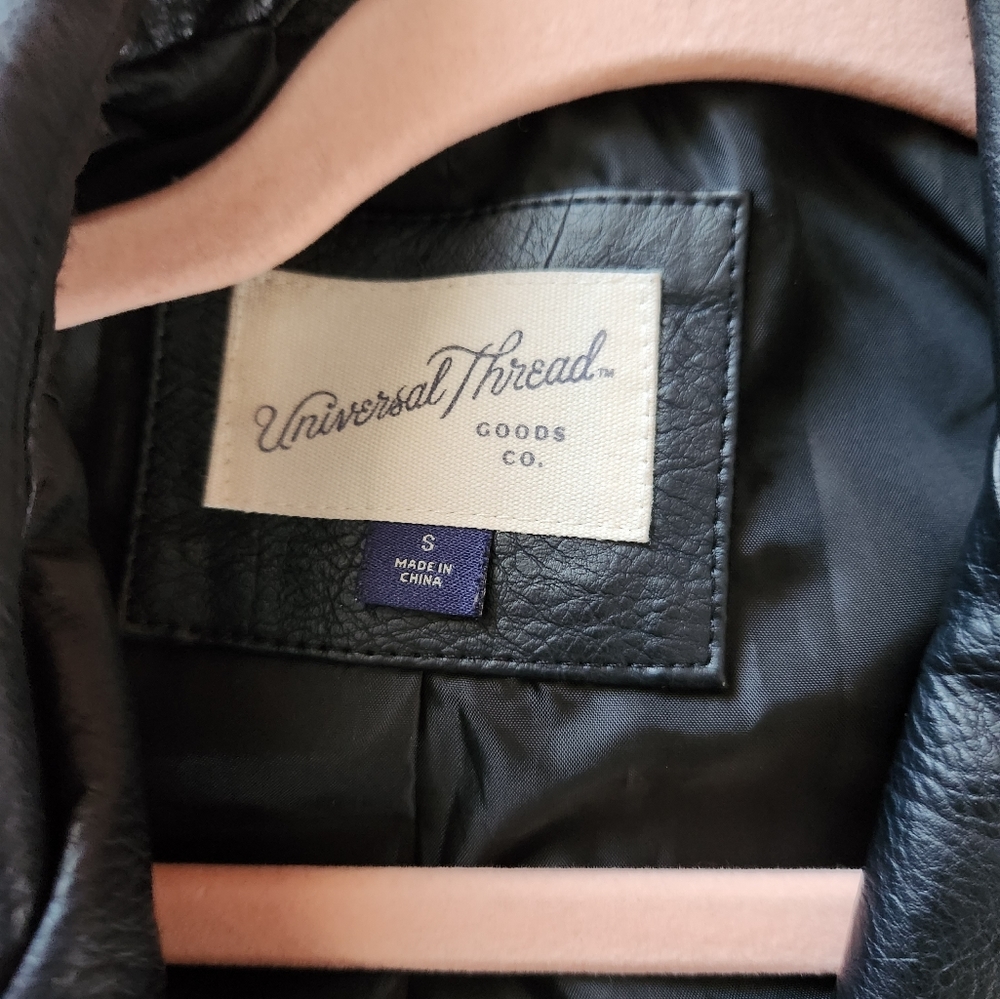 Universal Threads Leather Jacket - Picture 3 of 3